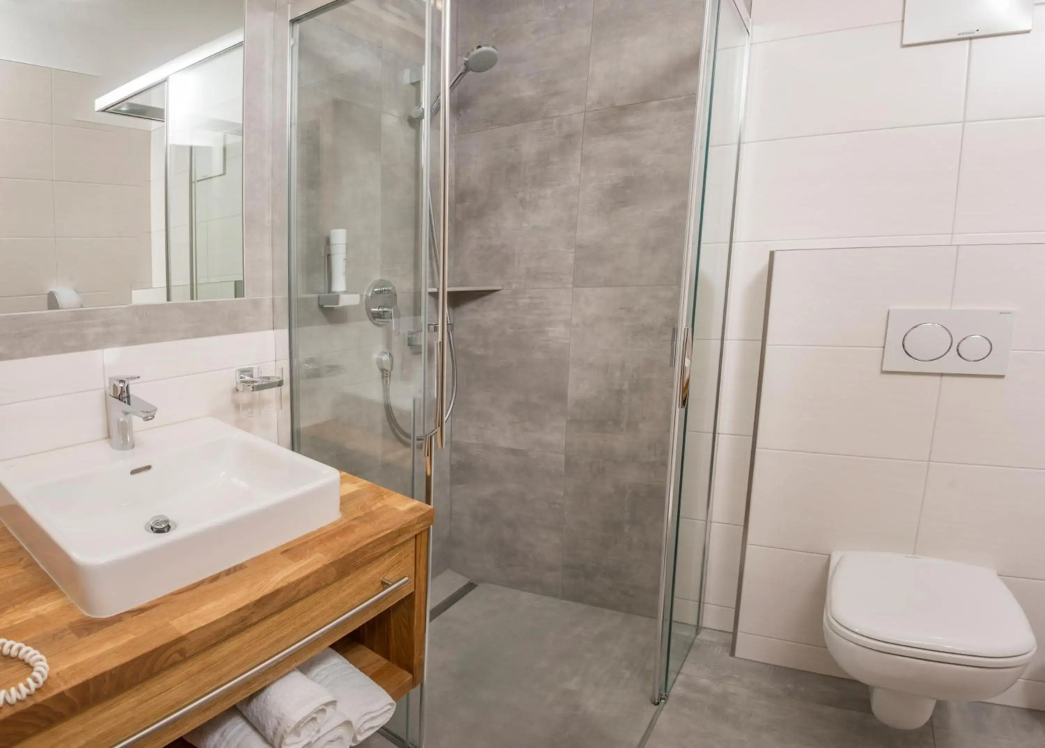 Gasthof Platzwirt Haupthaus and Nebenhaus