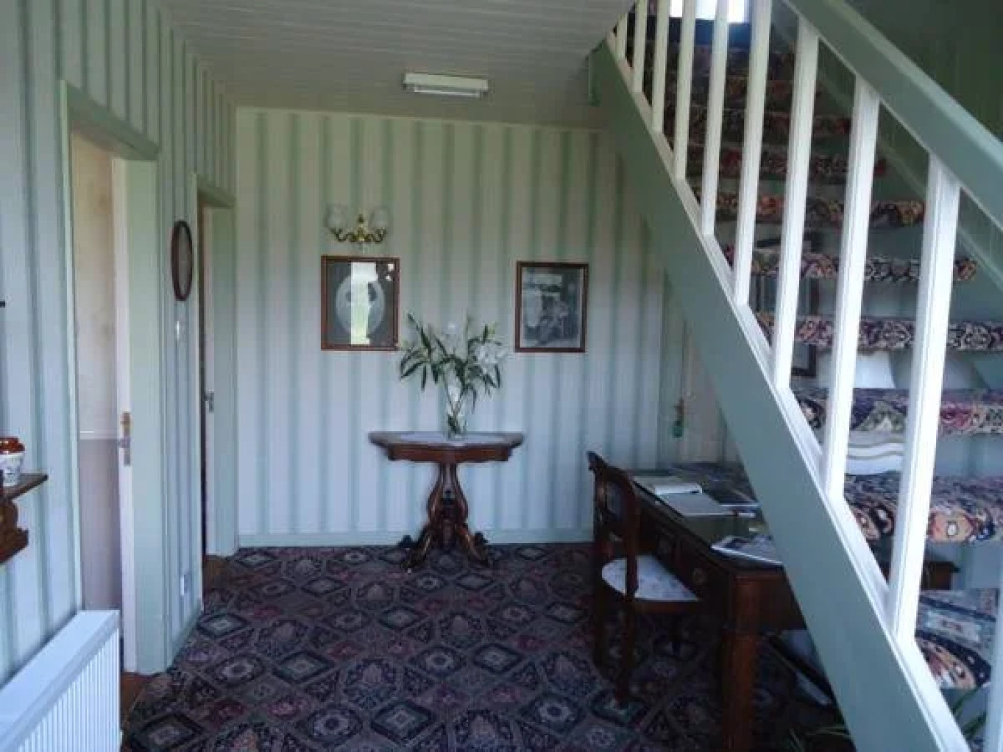 Heather Lodge Country House