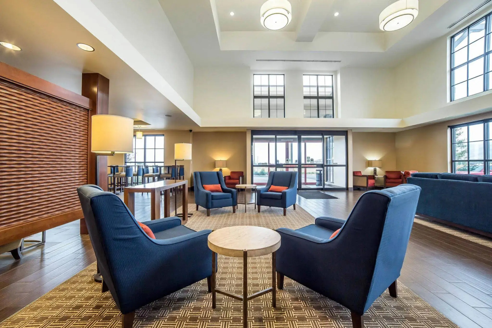 Comfort Suites Airport - University