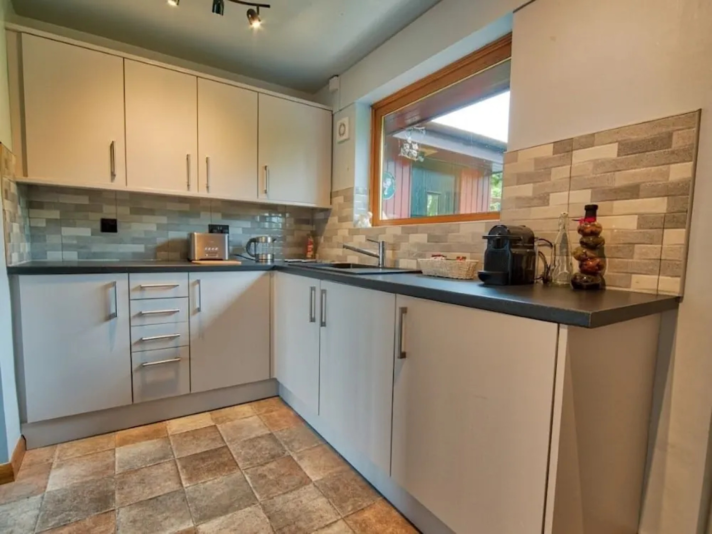 Glan Y Gro Lakeside Suites