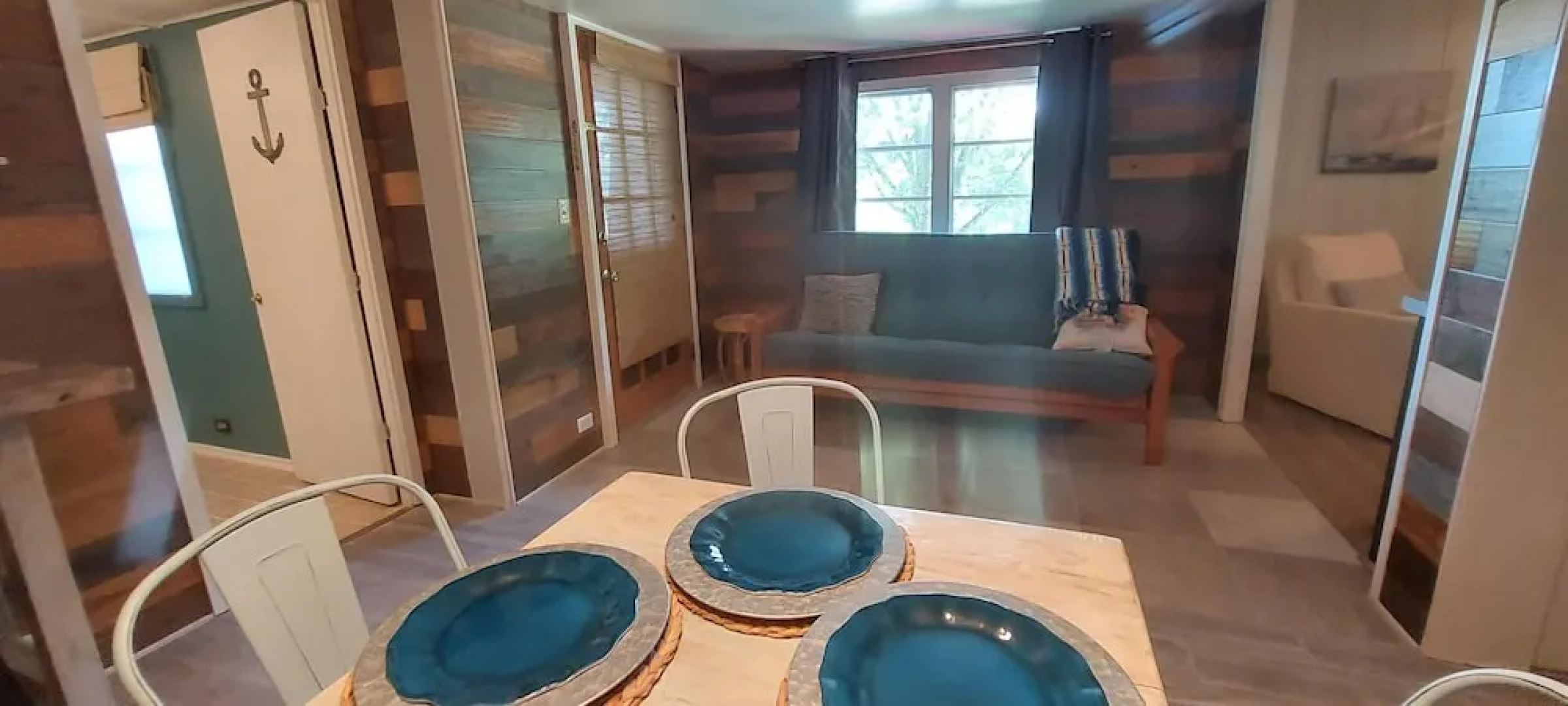 Kozy Cove Cabin - 1 Block to Lake Boat Launch - Covered Boat Parking - Lake Fun