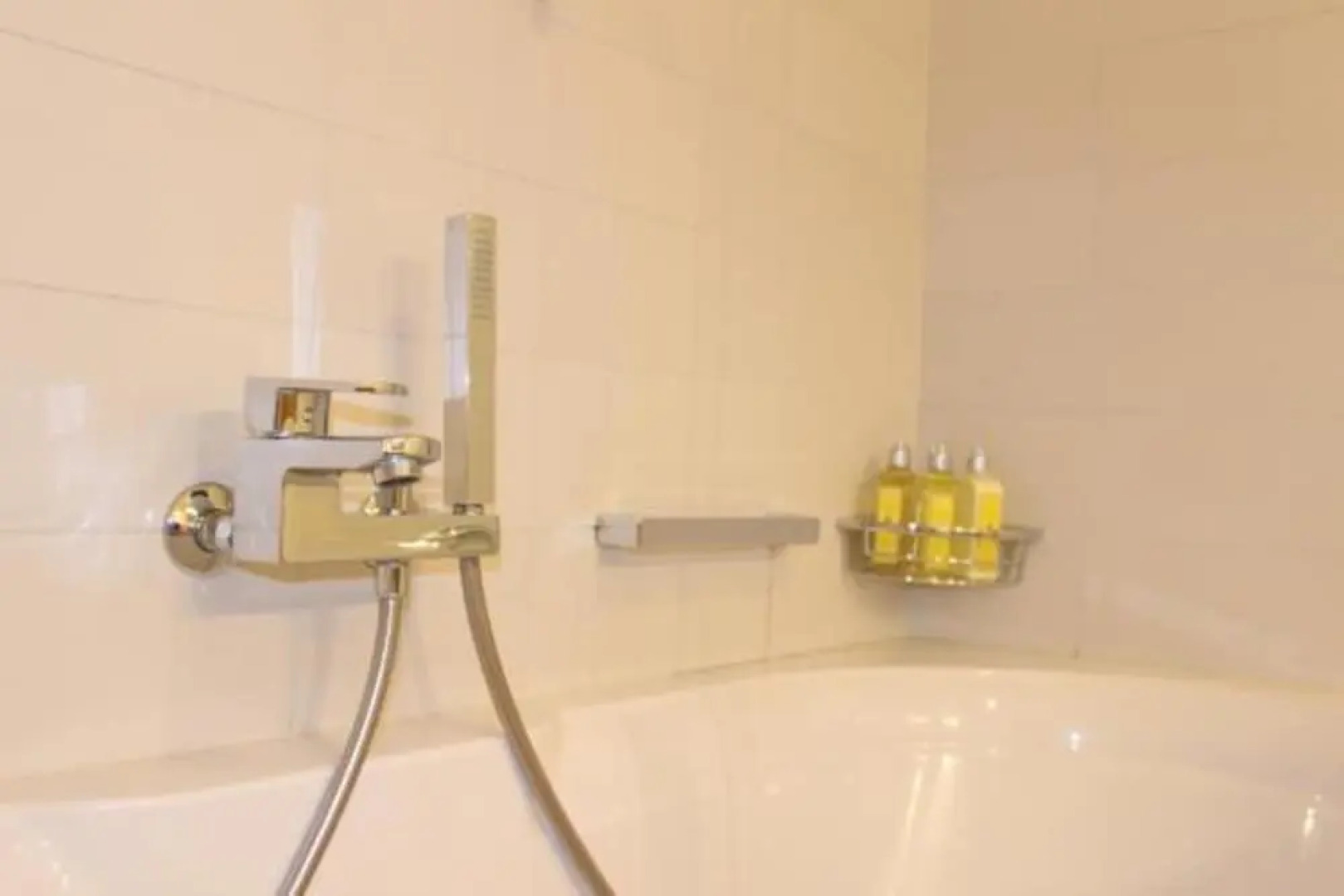 Montreux Lake View Apartments and Spa