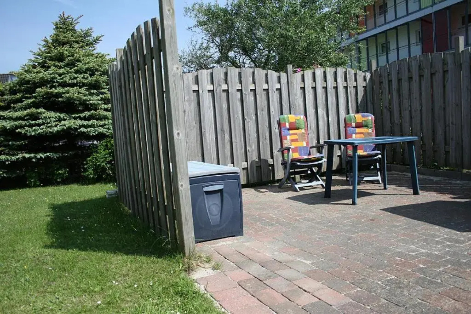 Wohnung 2, Schumacher