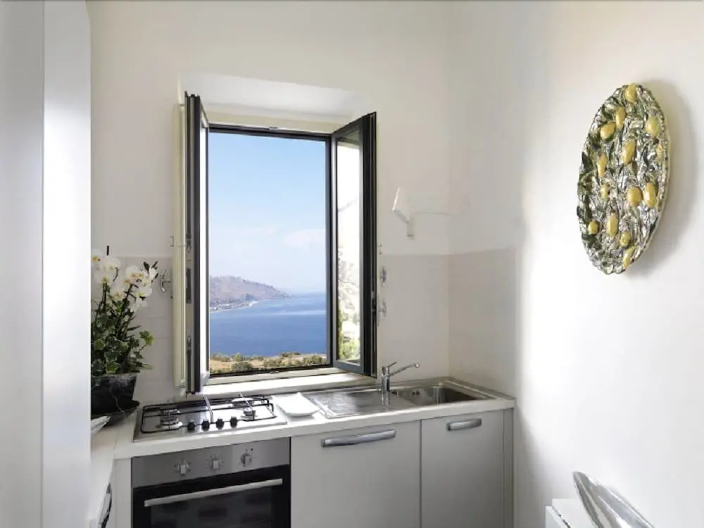 Villa Sirena by Diego Della Palma