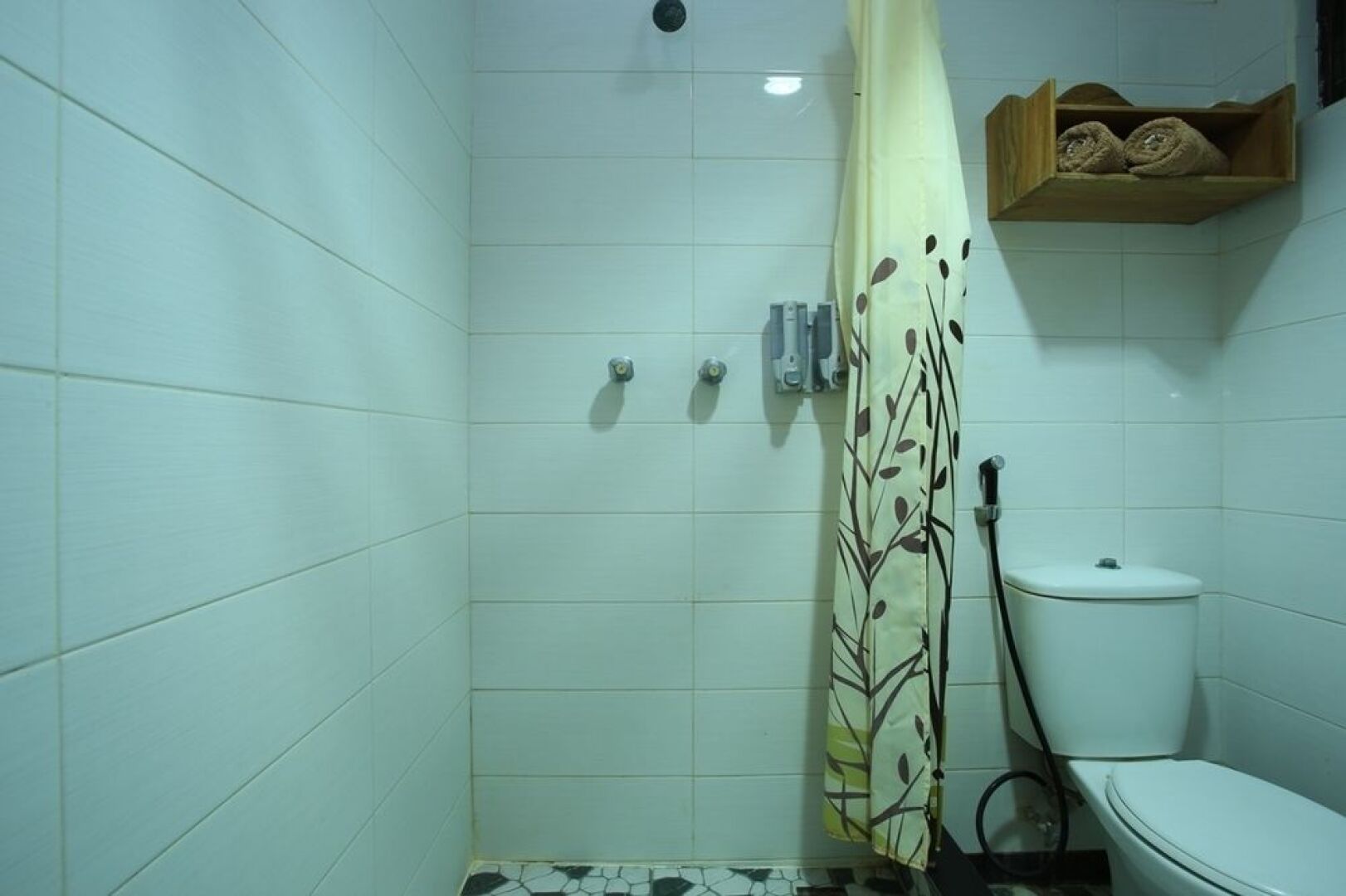 RedDoorz near Discovery Mall Kuta