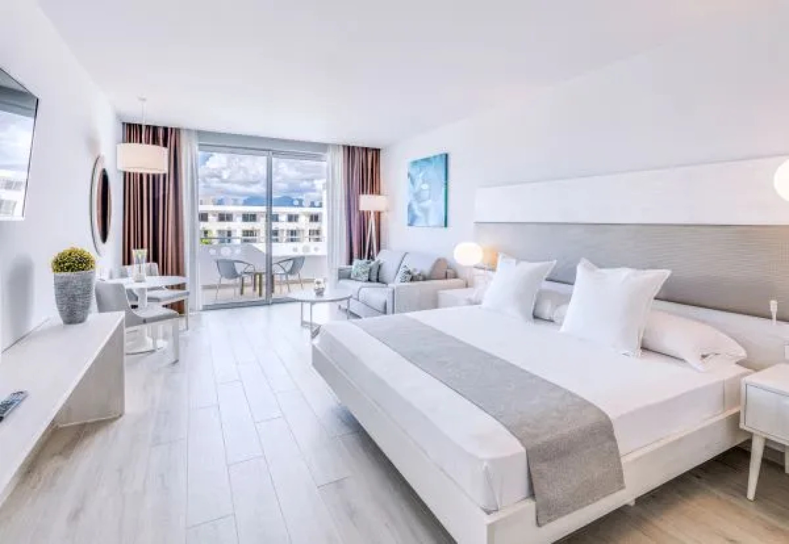 Melia Trinidad Peninsula