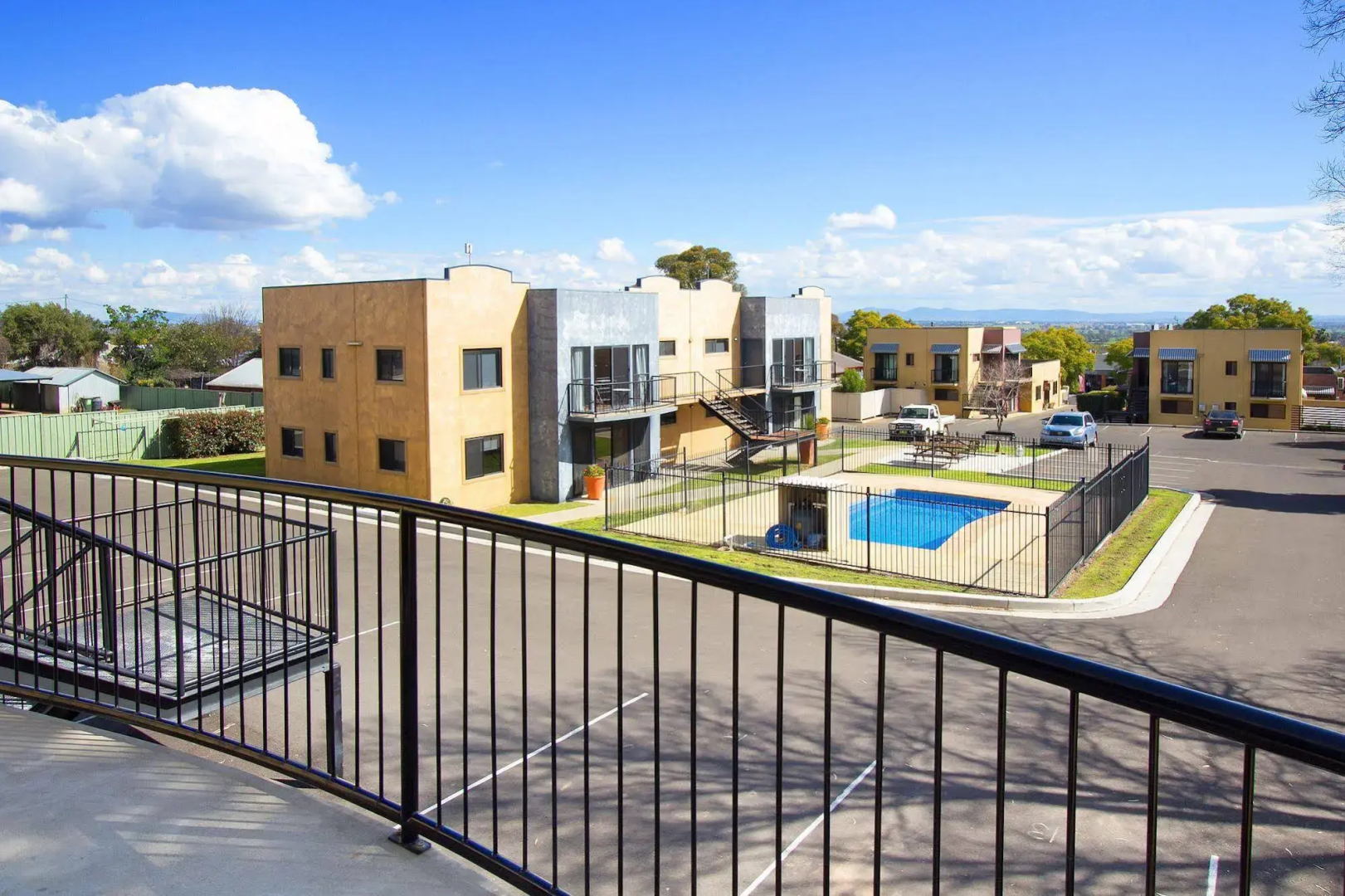 Amberoo Apartments