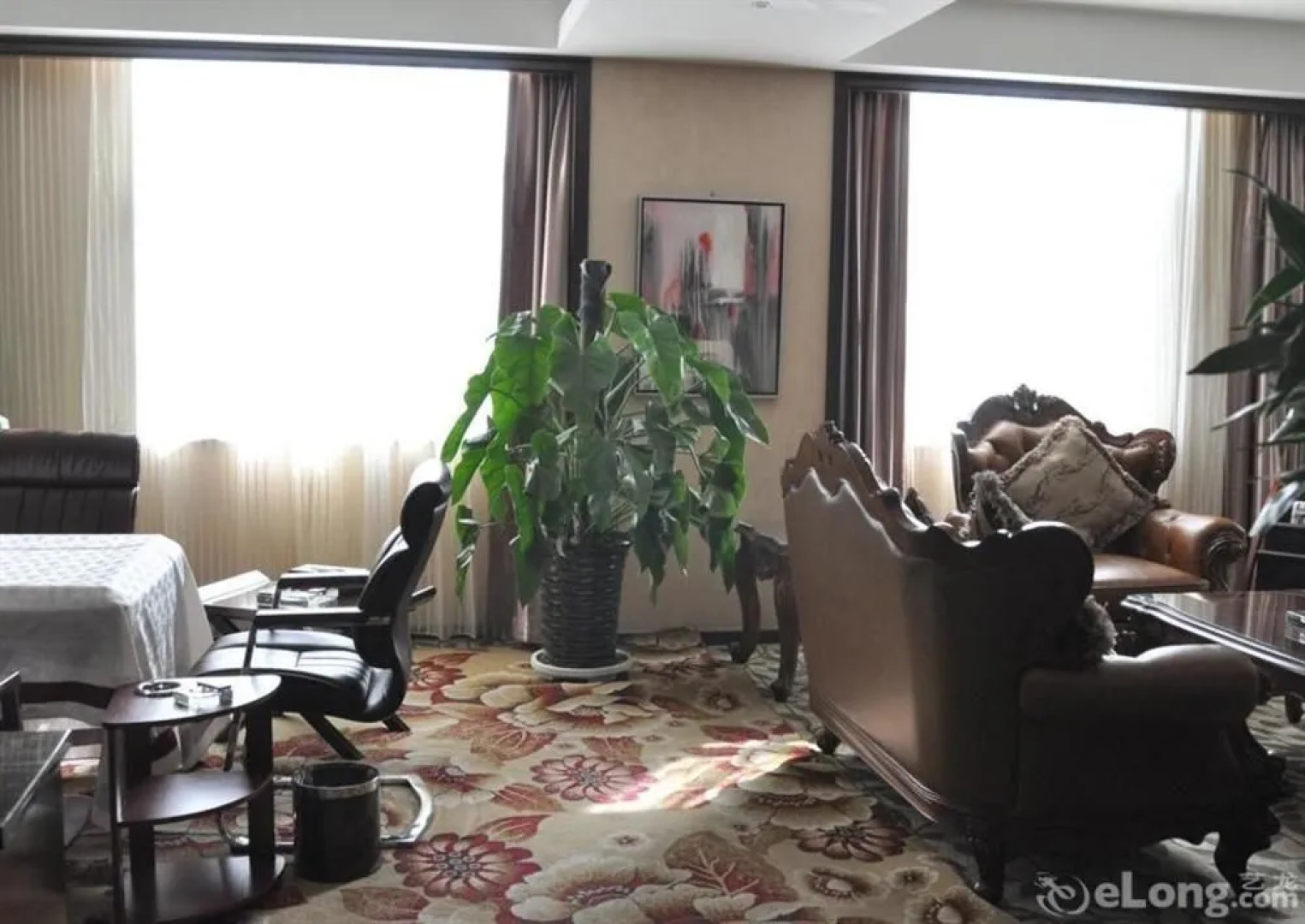 Juli Liupanhong Hotel