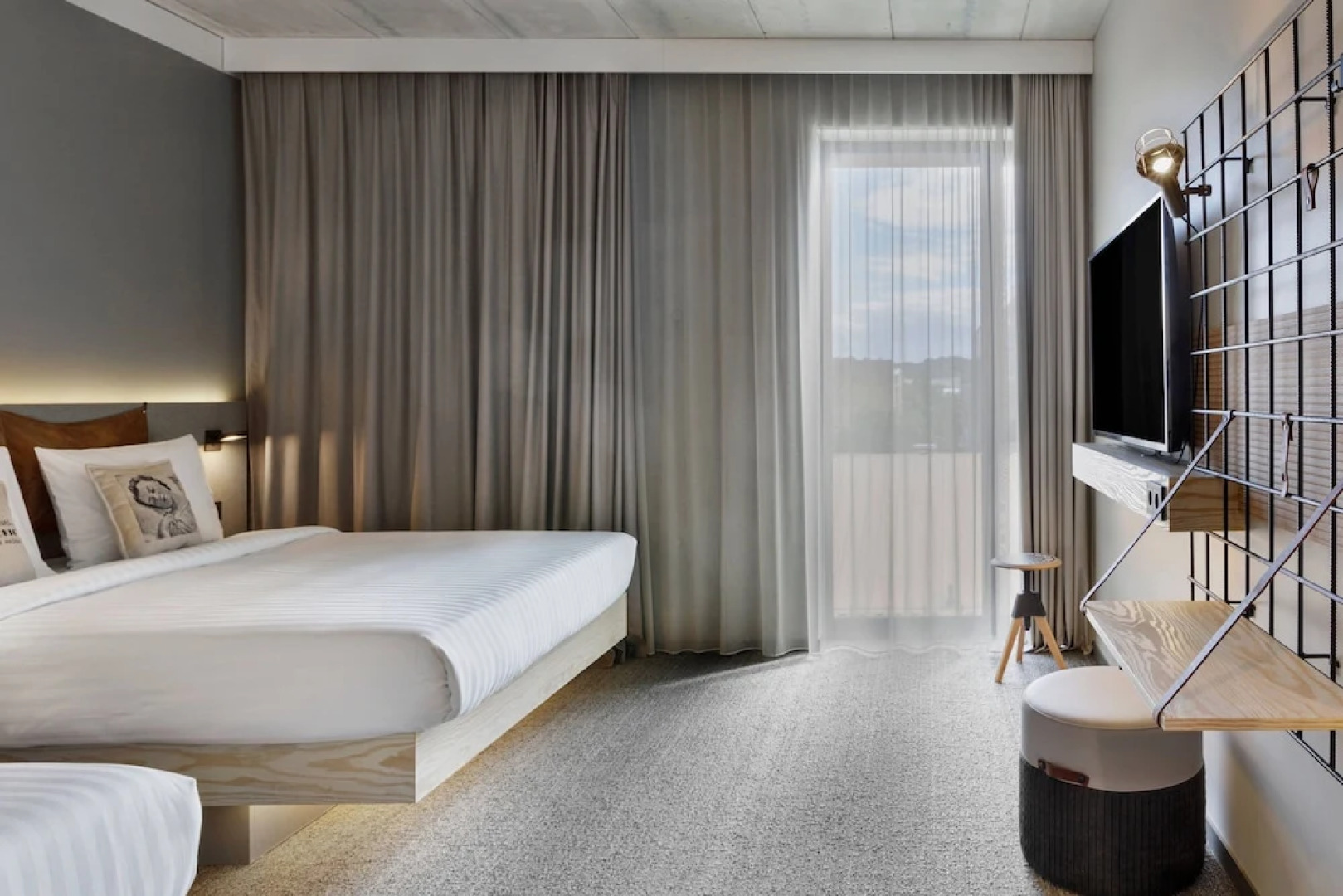 Отель Moxy Kaunas