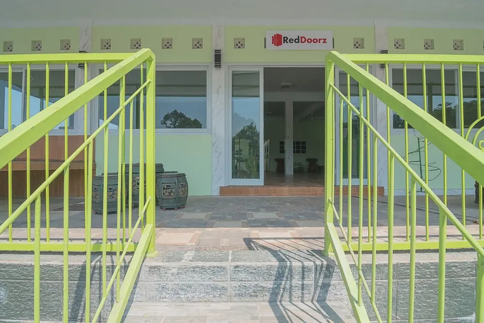 RedDoorz Syariah near Museum Wisma Karya Subang