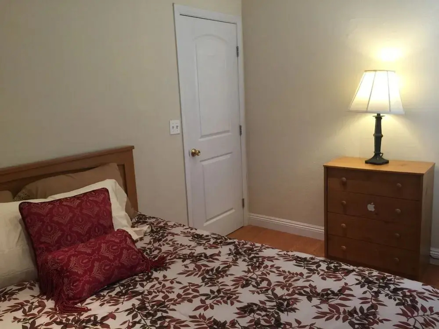 Nice 2 Bedroom in Burbank