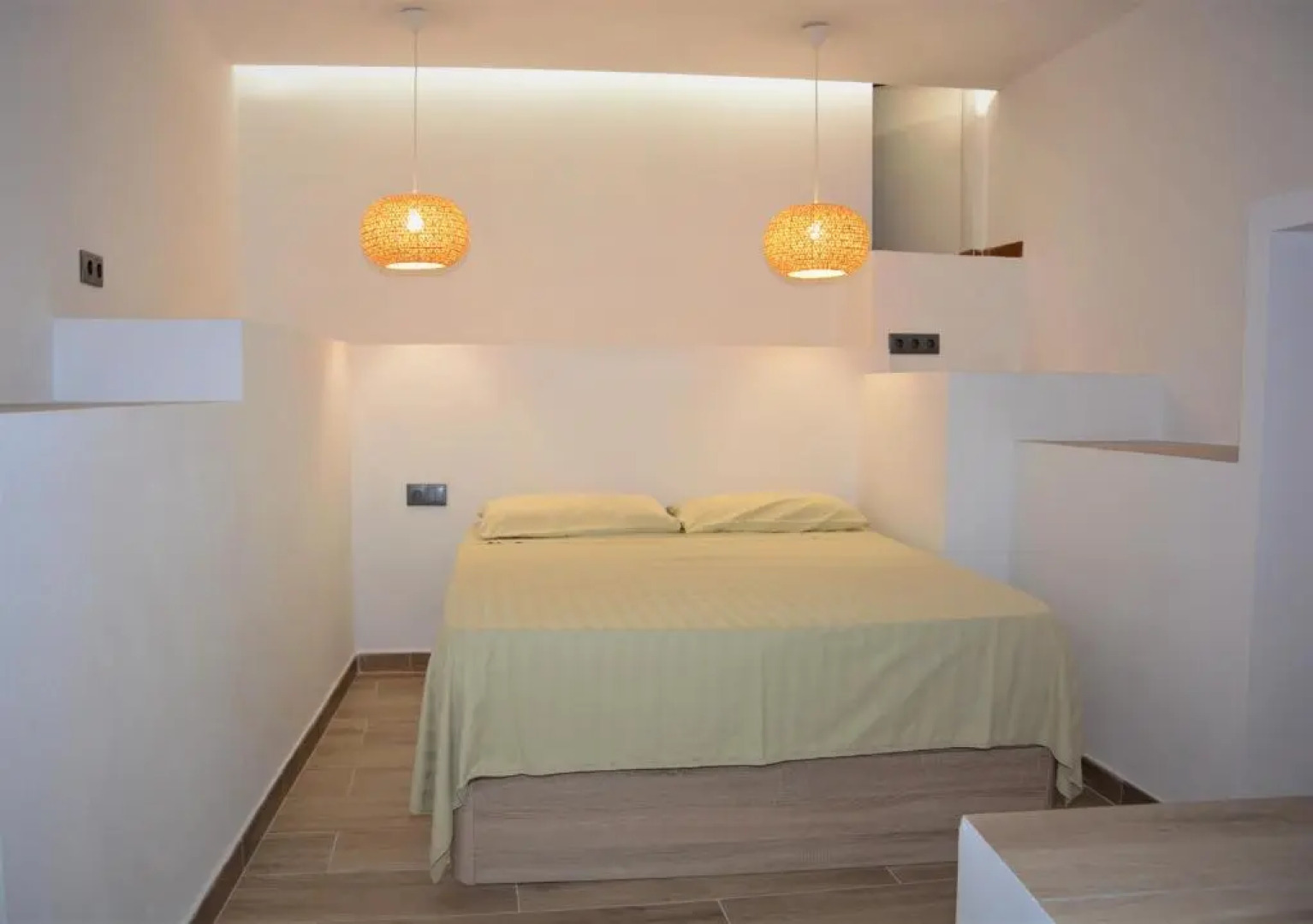 Villa Sitges Avril Renewd Agust 2021 High Design Confortable AC Calm Area
