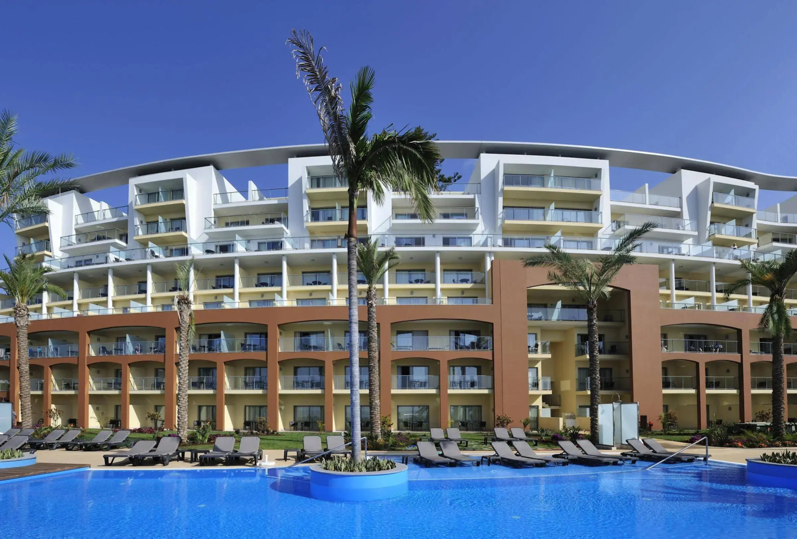 Pestana Promenade Ocean Resort Hotel