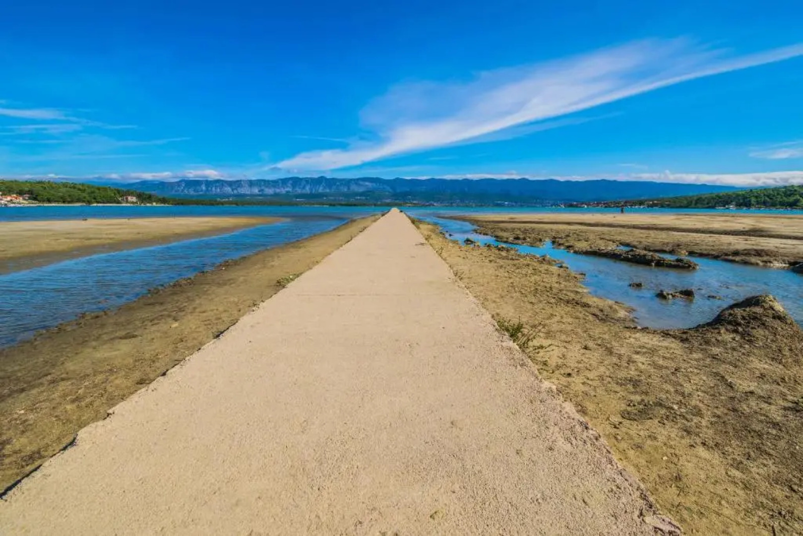Apartment IN KLANICE Dobrinj, island Krk