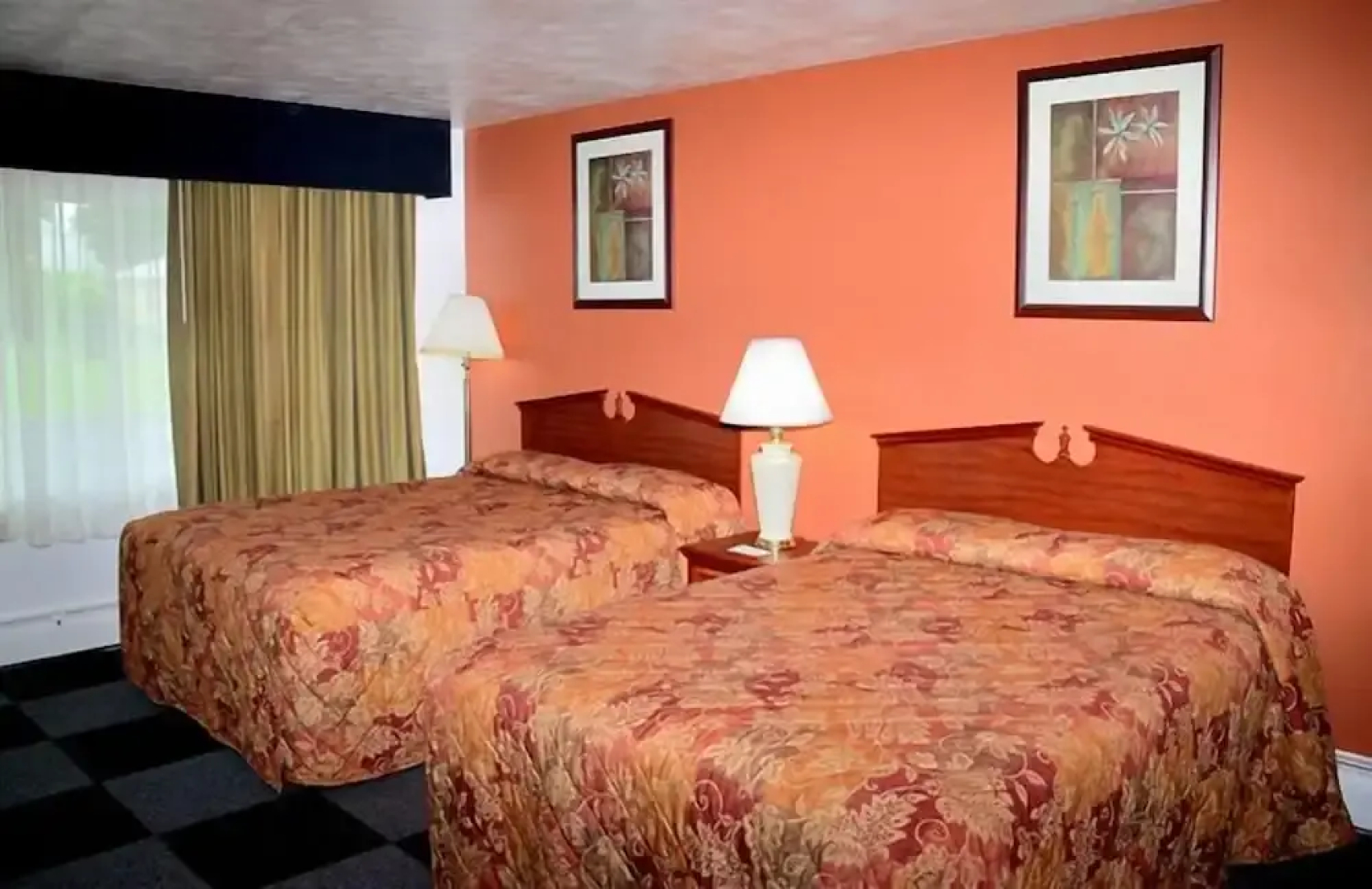 Cardinal Inn
