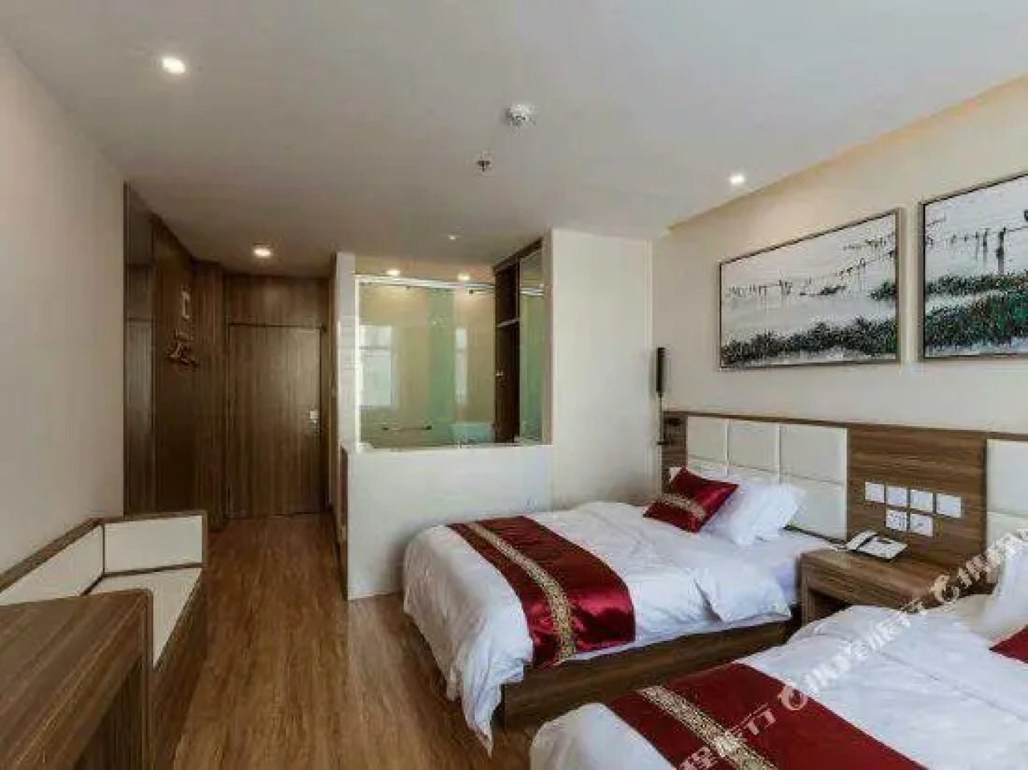 Shuimo Mingguan Holiday Hotel