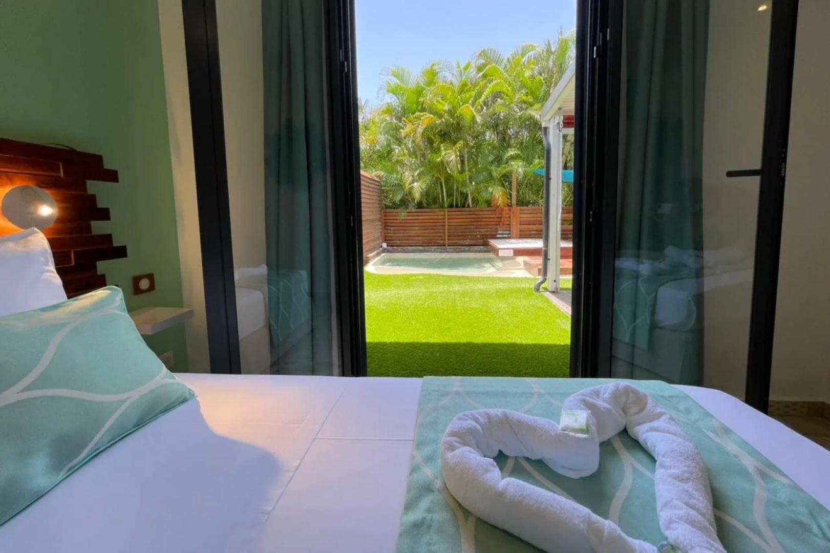 Kawan Bay Suites
