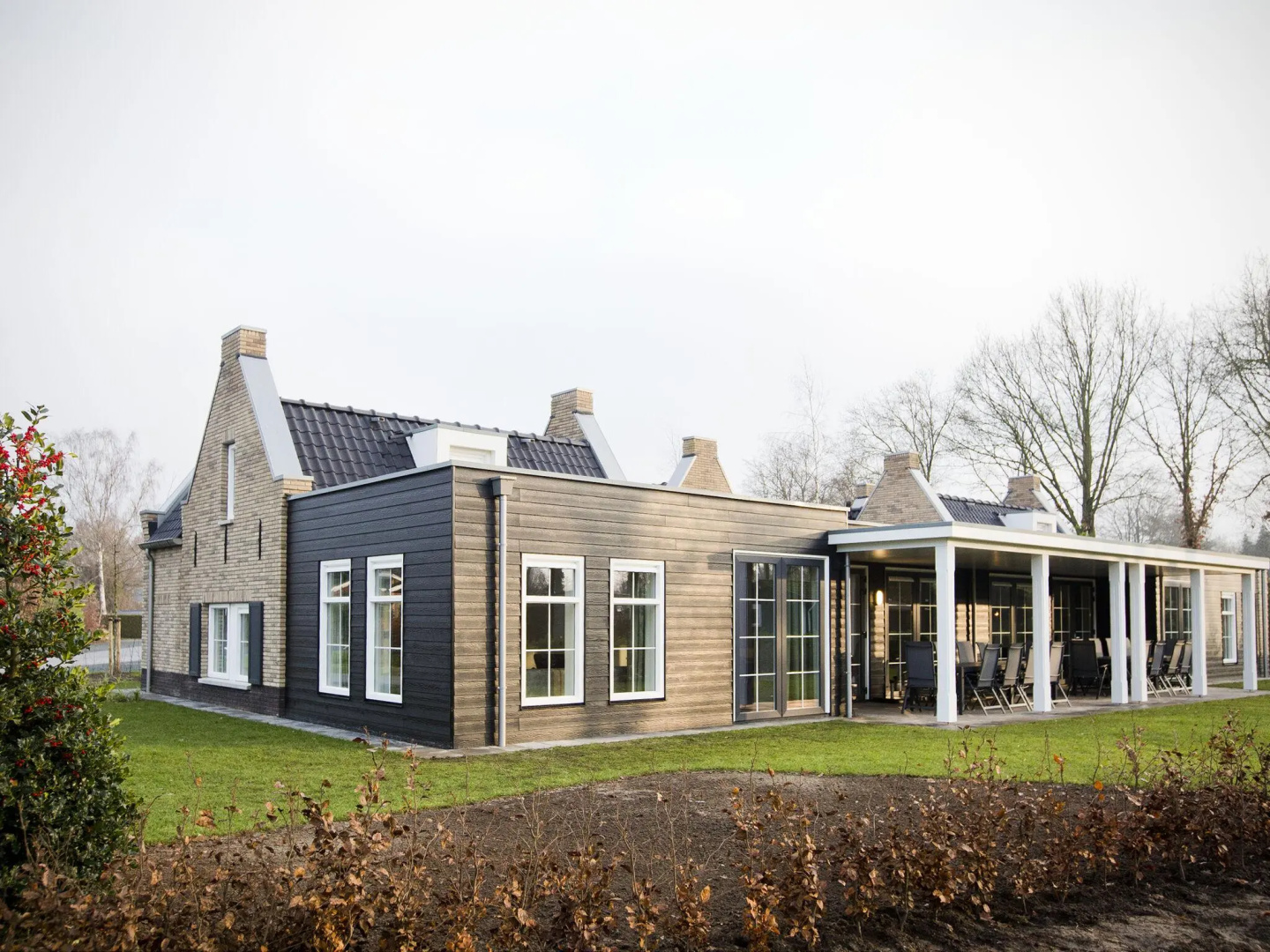 Inviting Villa in Voorthuizen With Garden