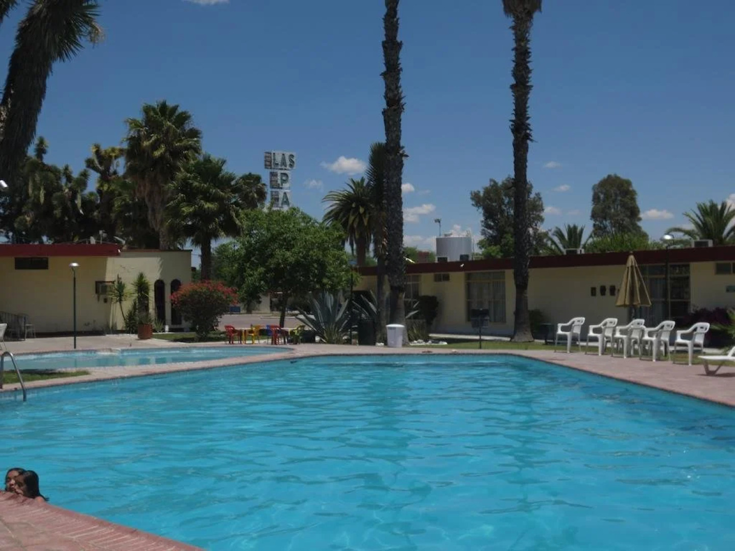 Hotel Las Palmas Midway Inn