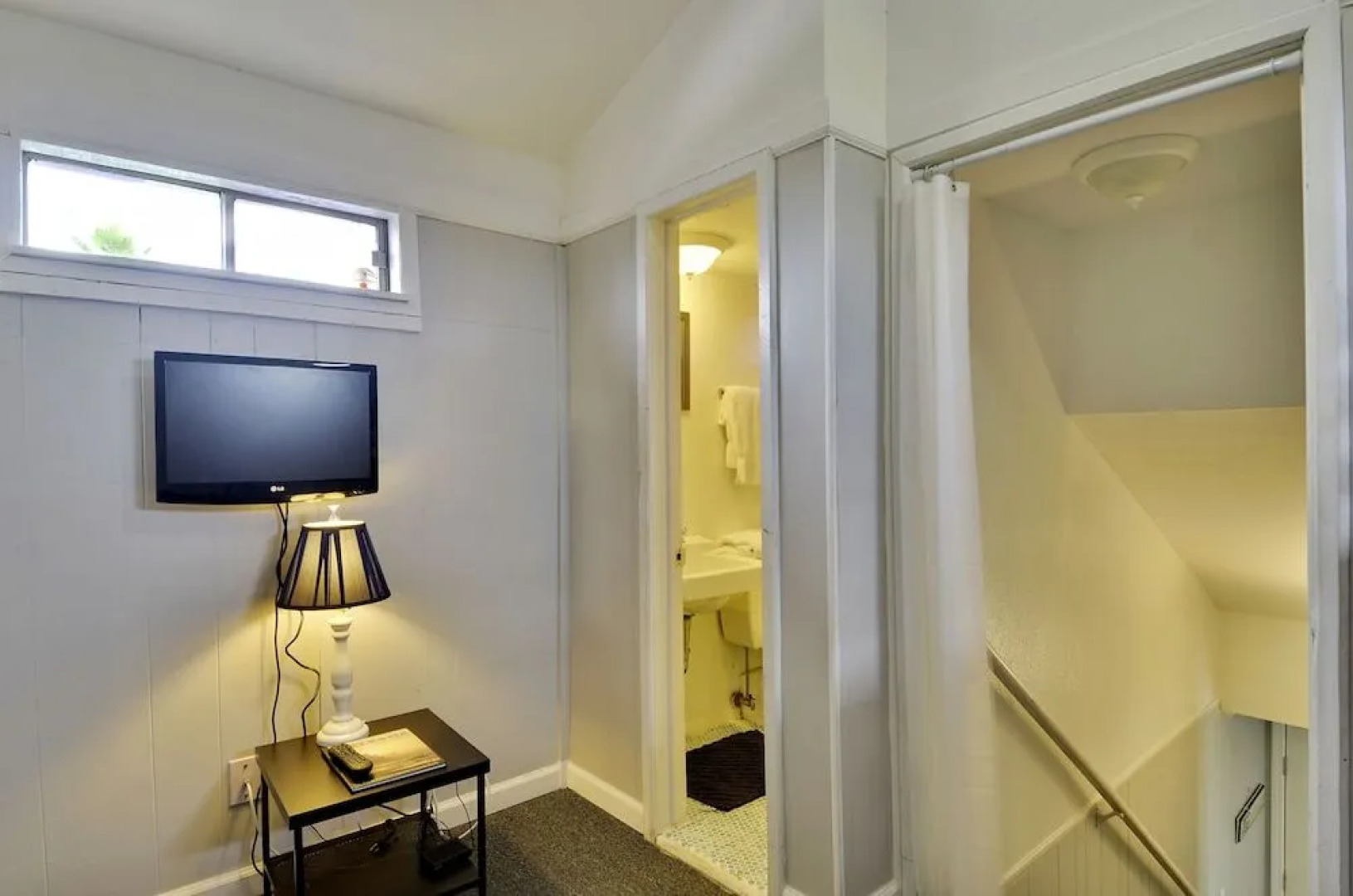 The Pelican House by RedAwning