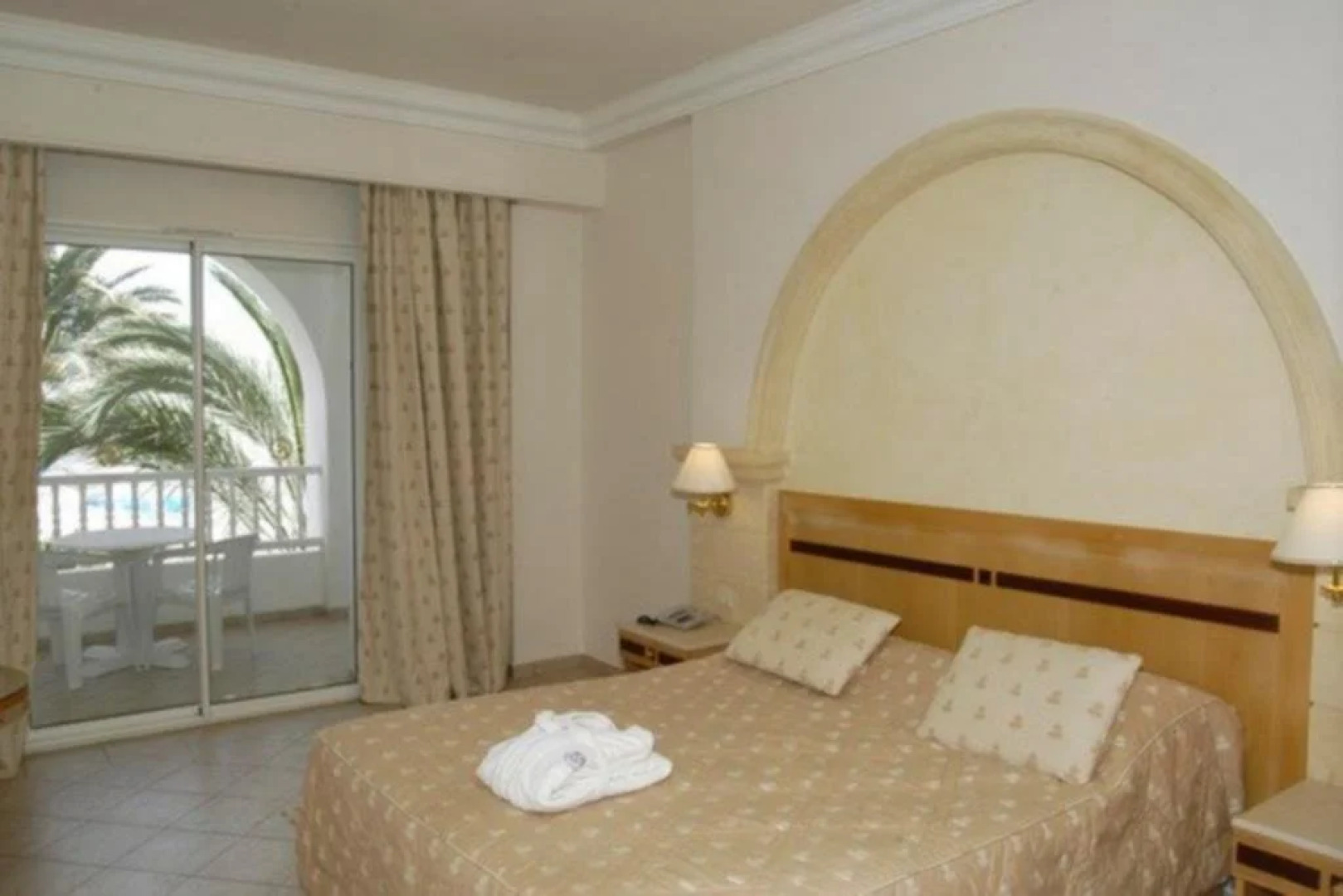 Hotel Les Sirenes Beach