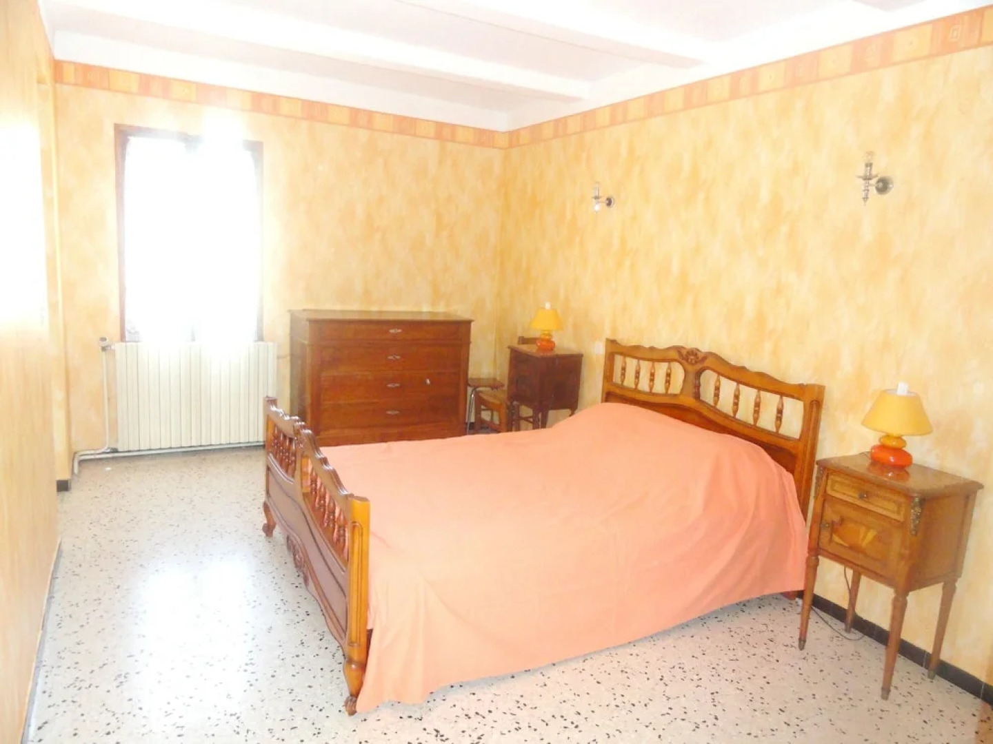 House With 2 Bedrooms in Saint-laurent-la-vernède, With Enclosed Garde