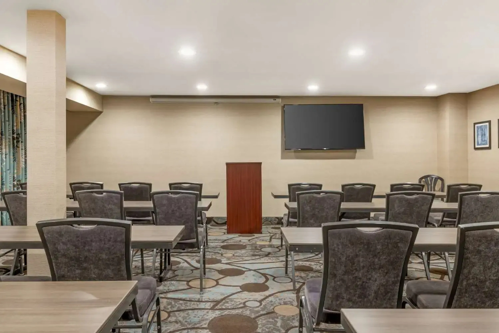 Best Western Plus Oceanside Palms