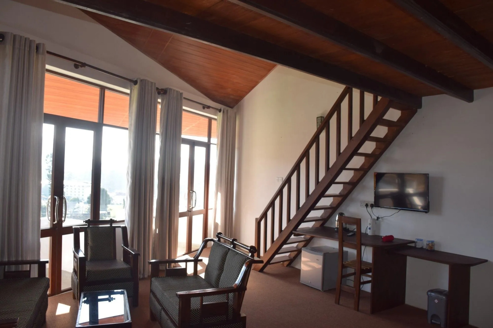 Manudi Glenfallsedge Rest