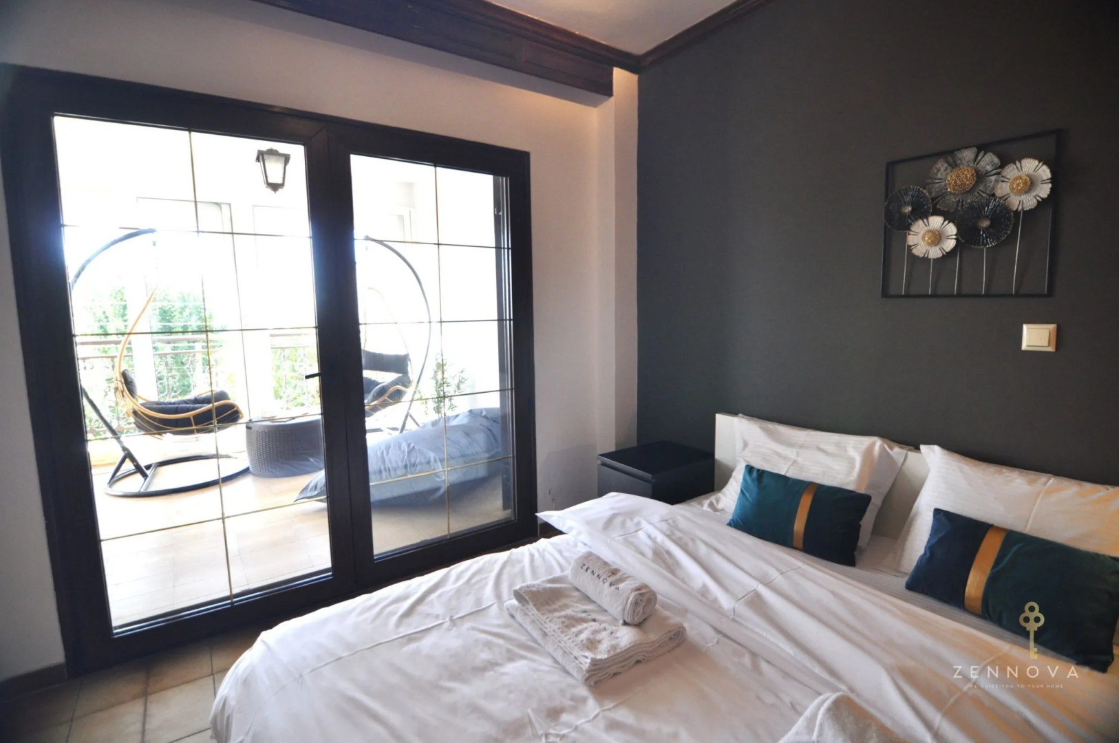 Zennova 80 Kastra Apartment