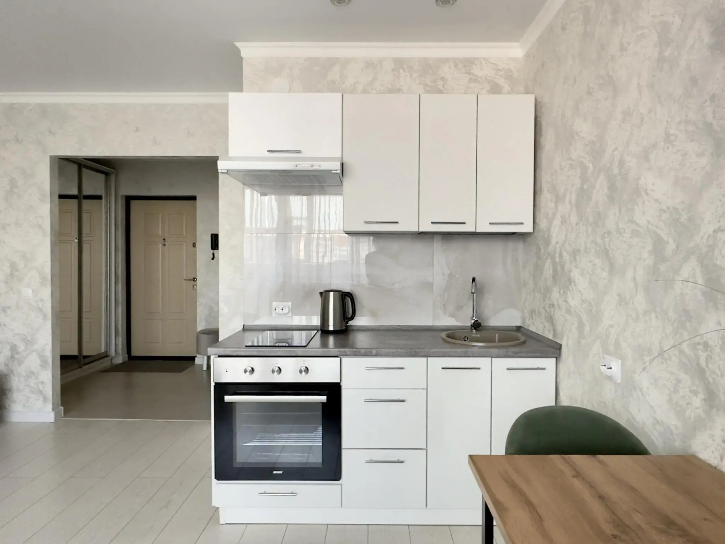 Премьер Апарт на Никулина 8