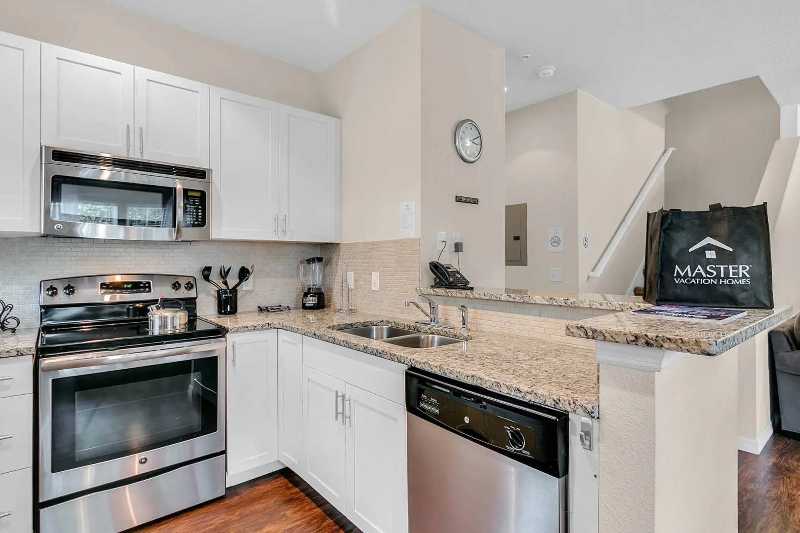 4 Bedrooms / 3 Bathrooms / Lucaya Village (14-101), Kissimmee, US