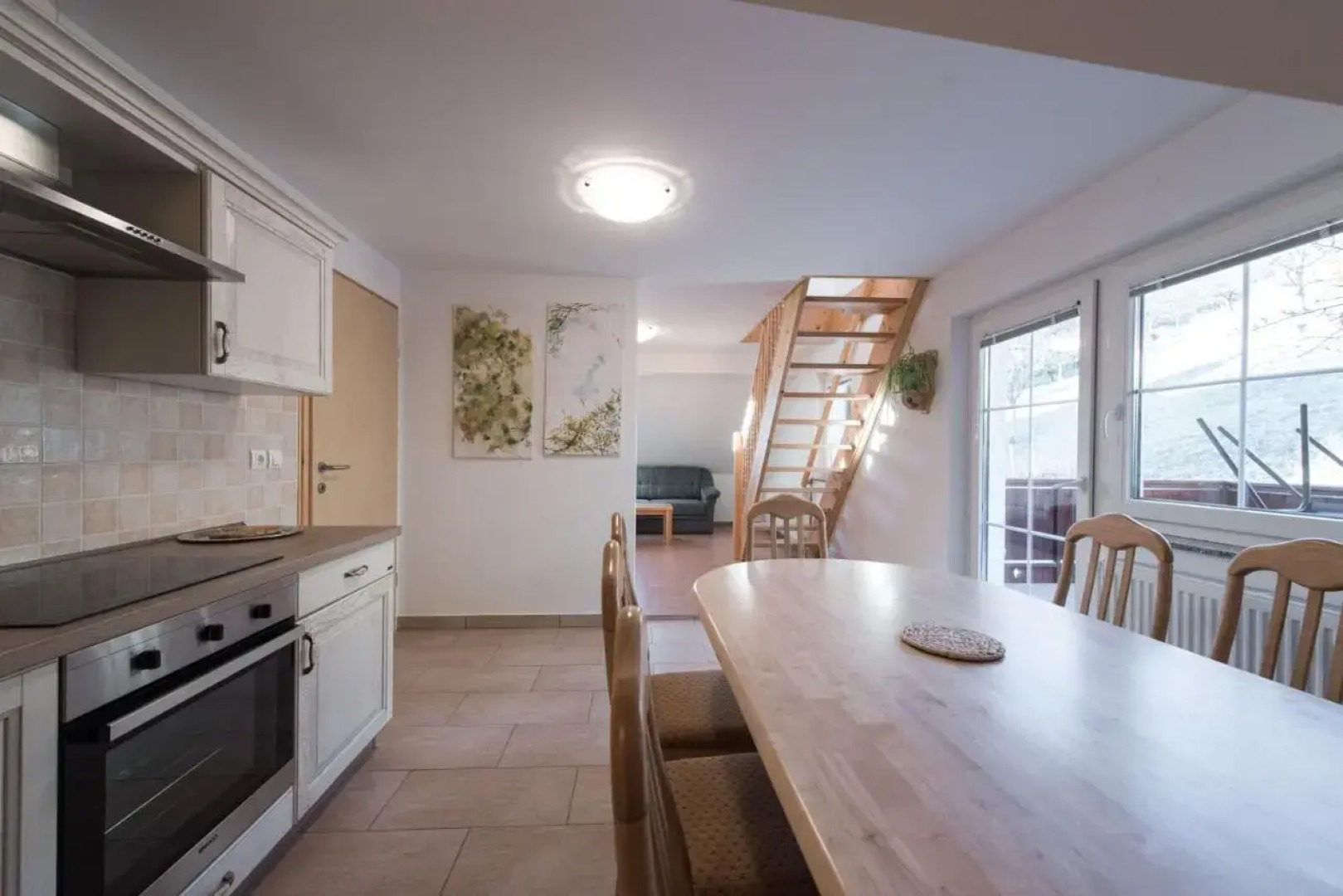 Apartments and rooms Tolc