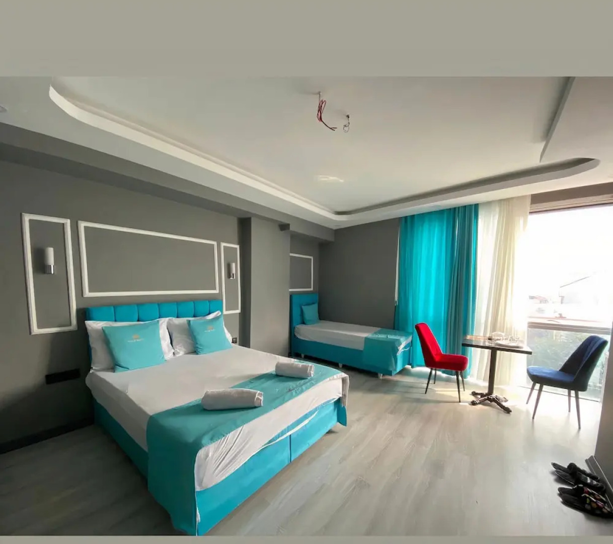 Cois Inn Royal Hotel