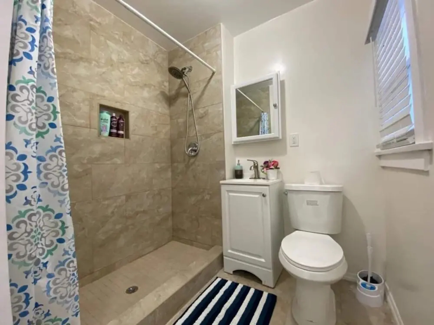 Shore Living At Its Best! A Great Space For Your Family Vacation In Long Beach. 2 Bedroom Apts by Redawning