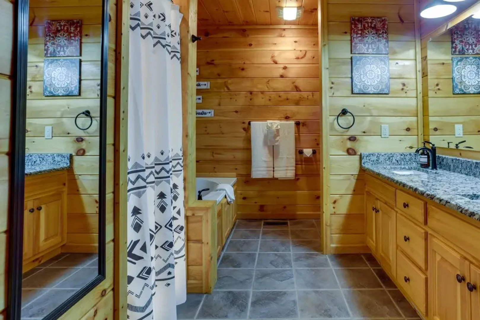 Ellijay Cabin Rental w/ Hot Tub & Resort Amenities