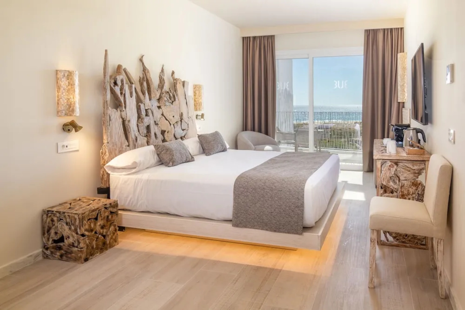 Hotel Zahara Beach by Q Hotels