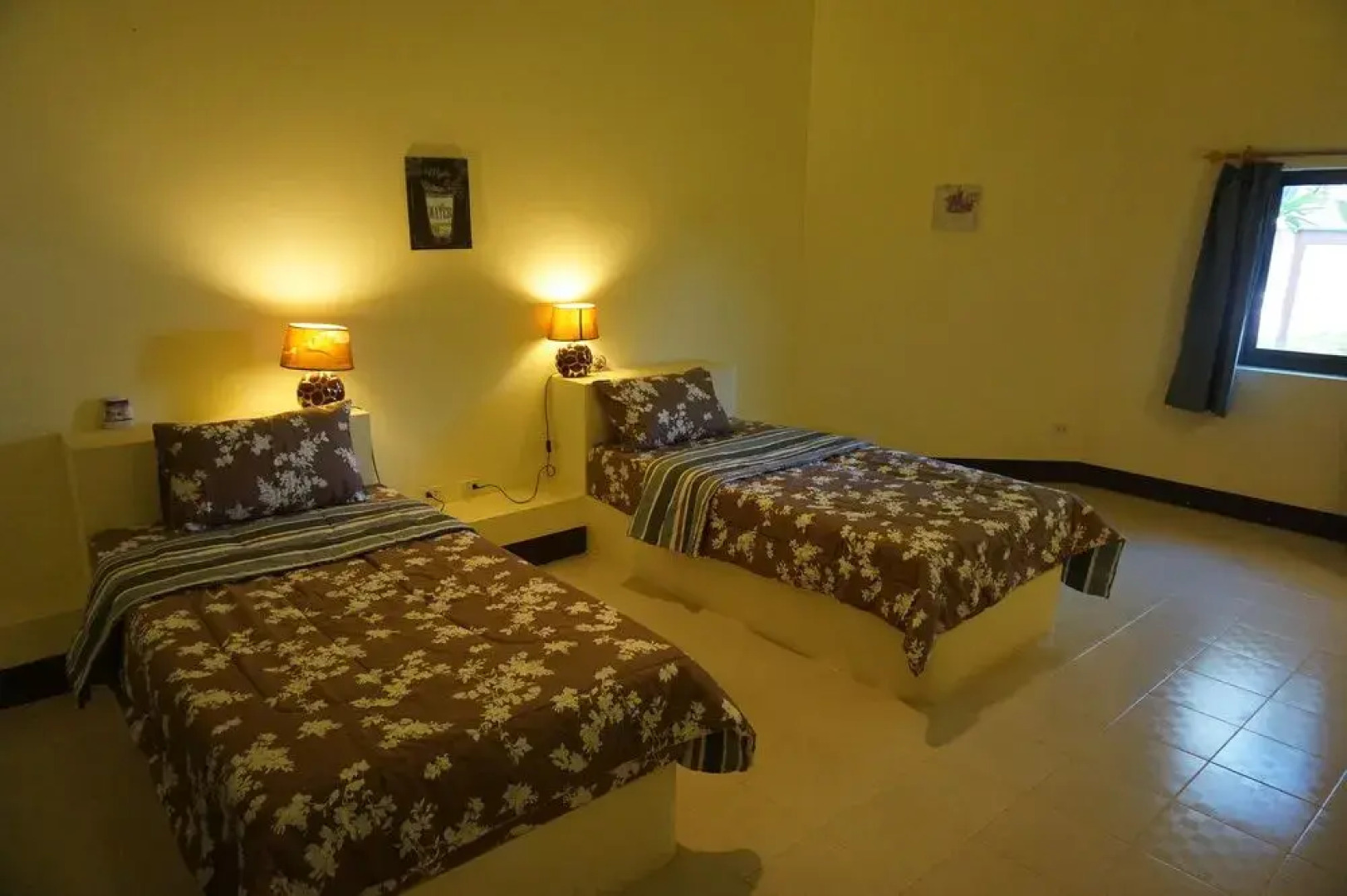 Stars Bistro and Bungalows