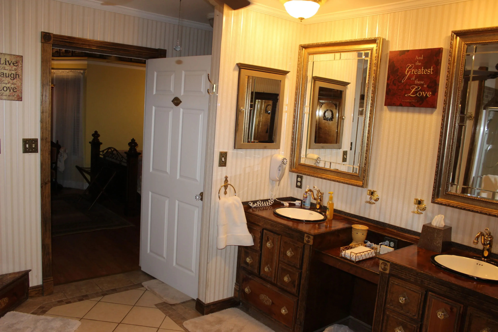 Book Nook Inn