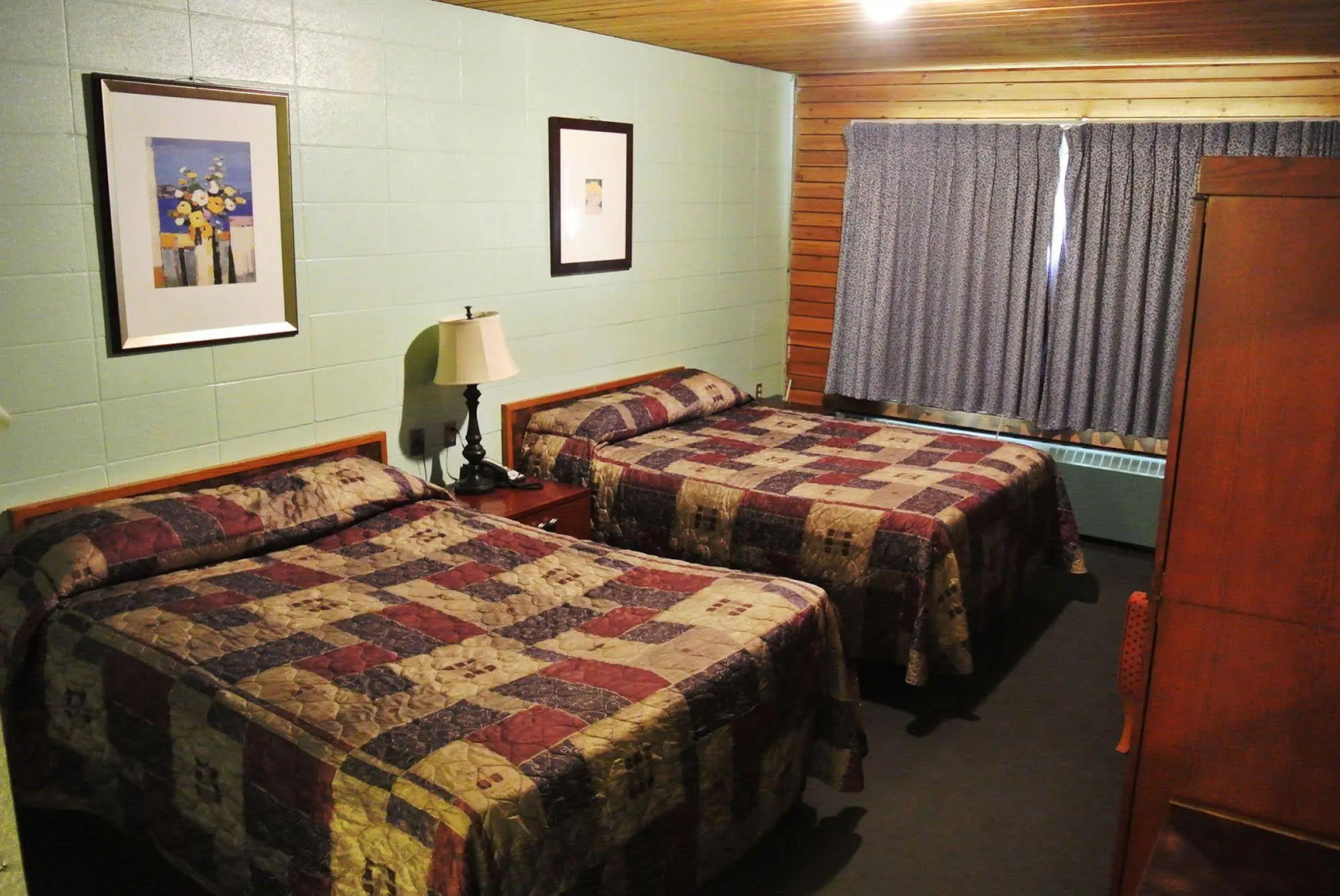 Vegreville Garden Inn