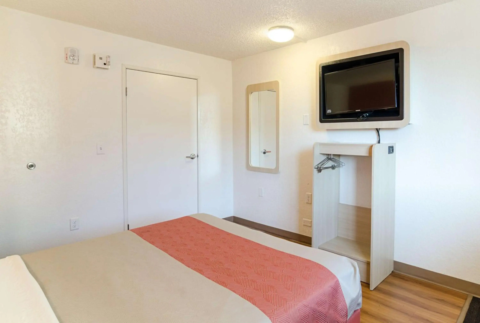 Motel 6 Denver, CO – Downtown