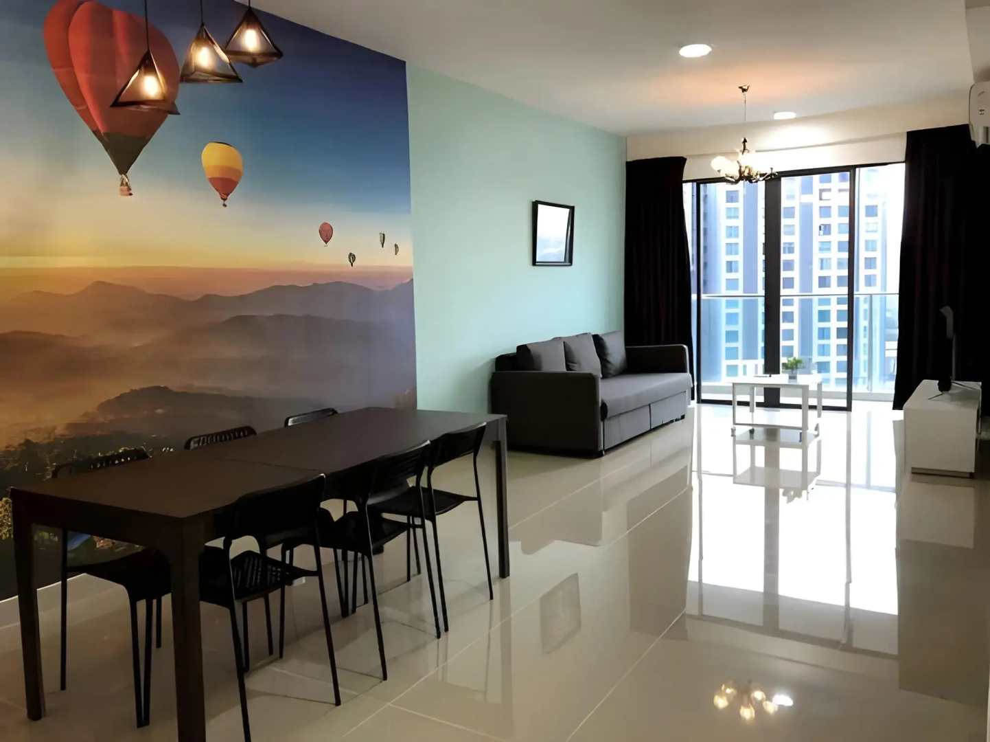 One Amerin Mall & Suites