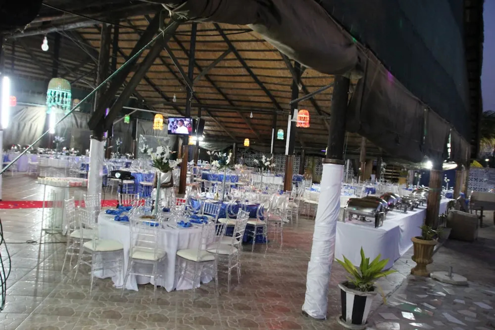 Thamole Lodge