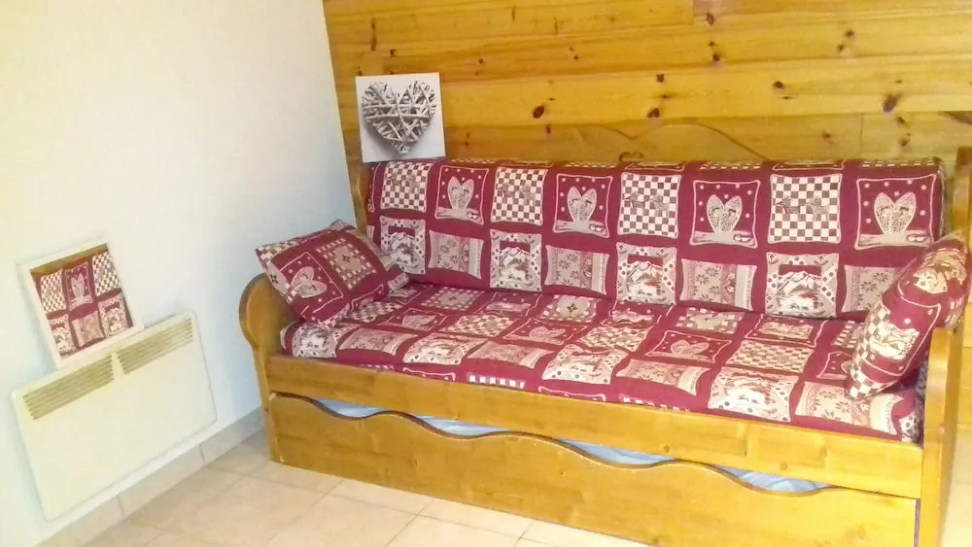 Studio in Vars, With Wonderful Mountain View and Furnished Balcony