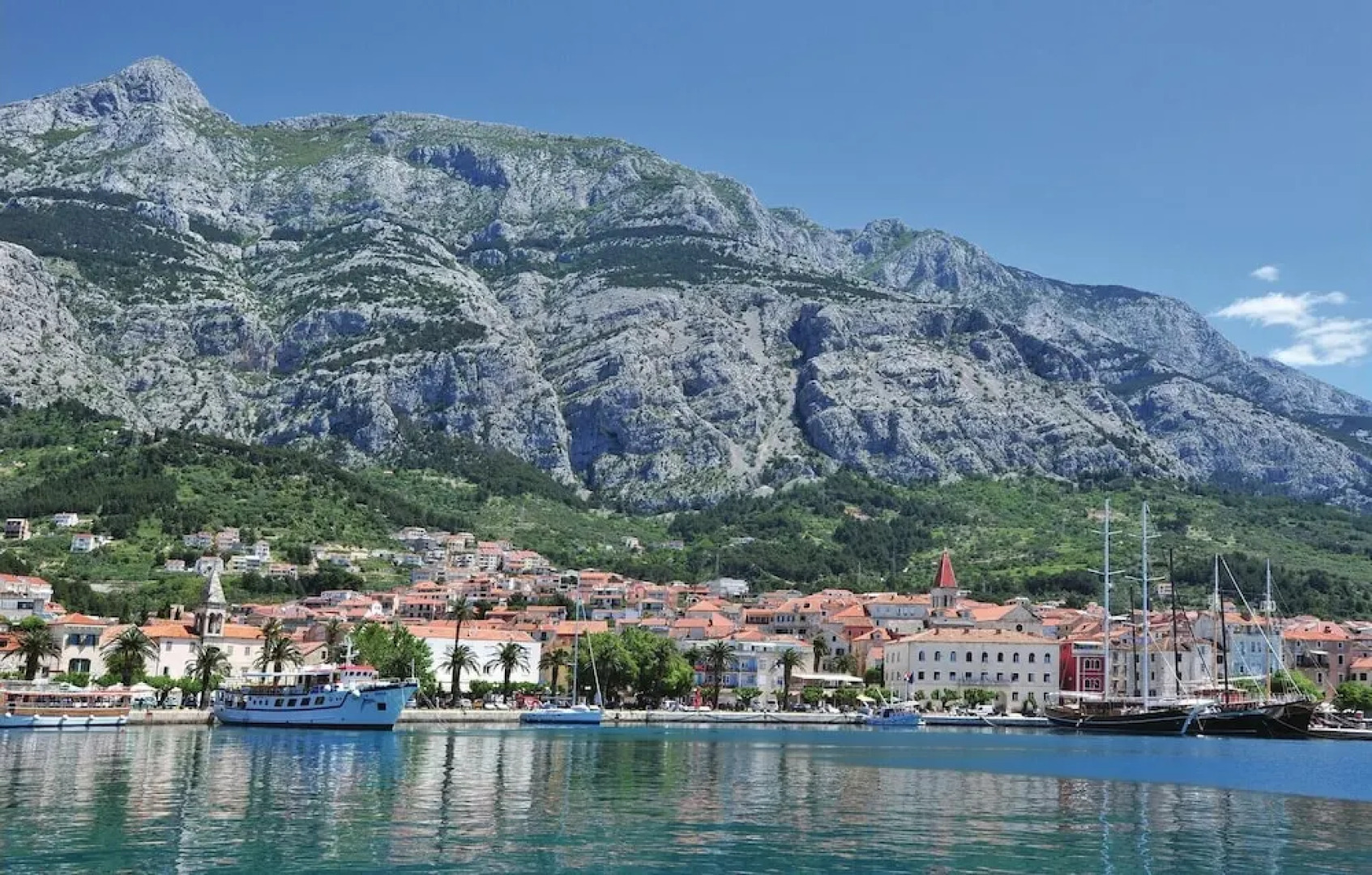 Awesome Home in Makarska With Wifi and 1 Bedrooms