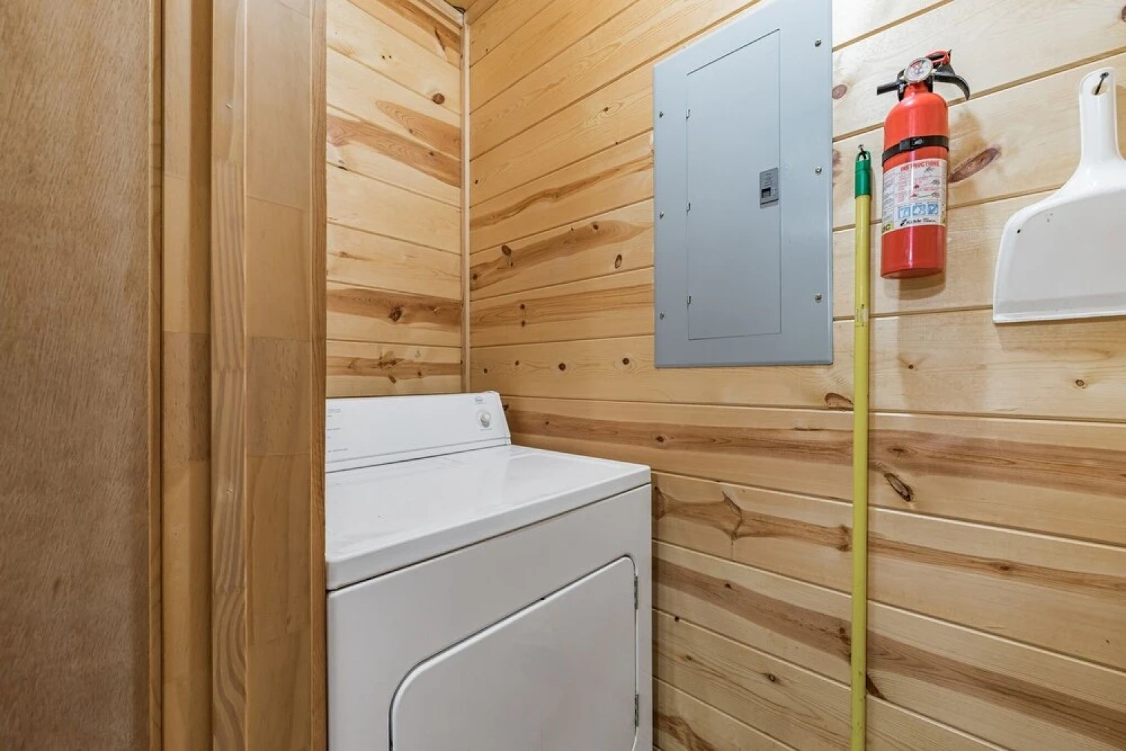 The Honeysuckle 2 Bedroom Cabin by Redawning