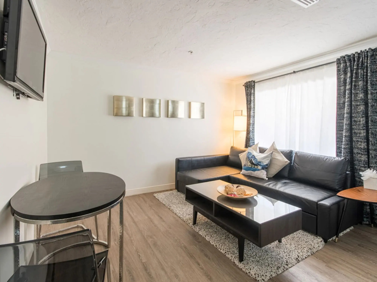 Hibiscus Suites - Gateway to Siesta Key