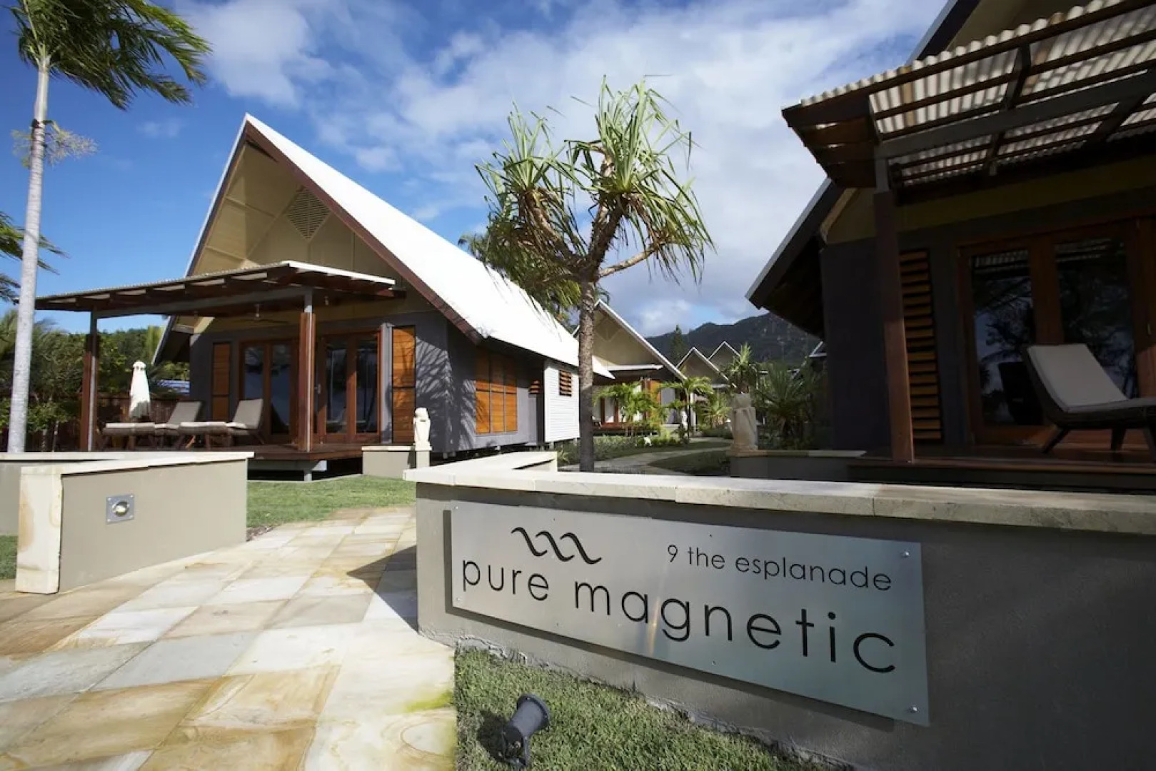 Pure Magnetic Villa