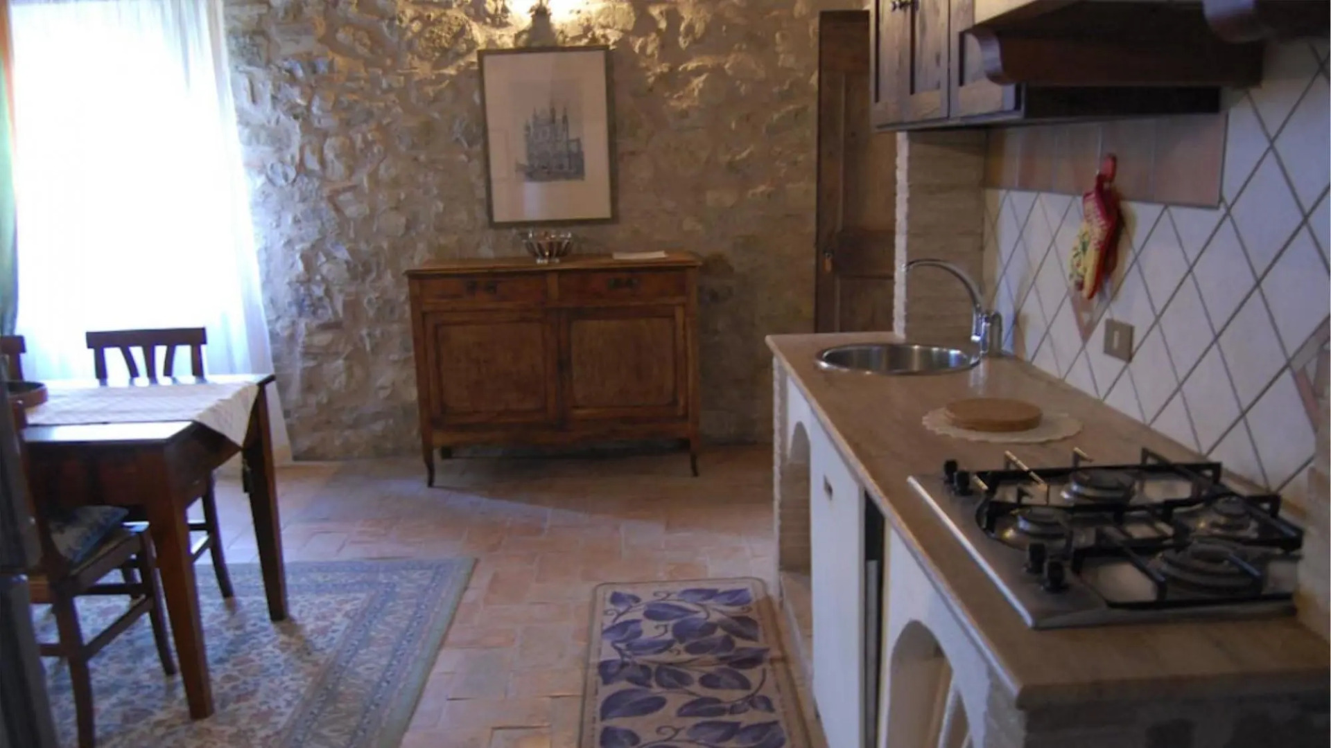 Independent Residence Sleeping 10 3 Divided Into Three Apartments Acquapendente-le Casaccine