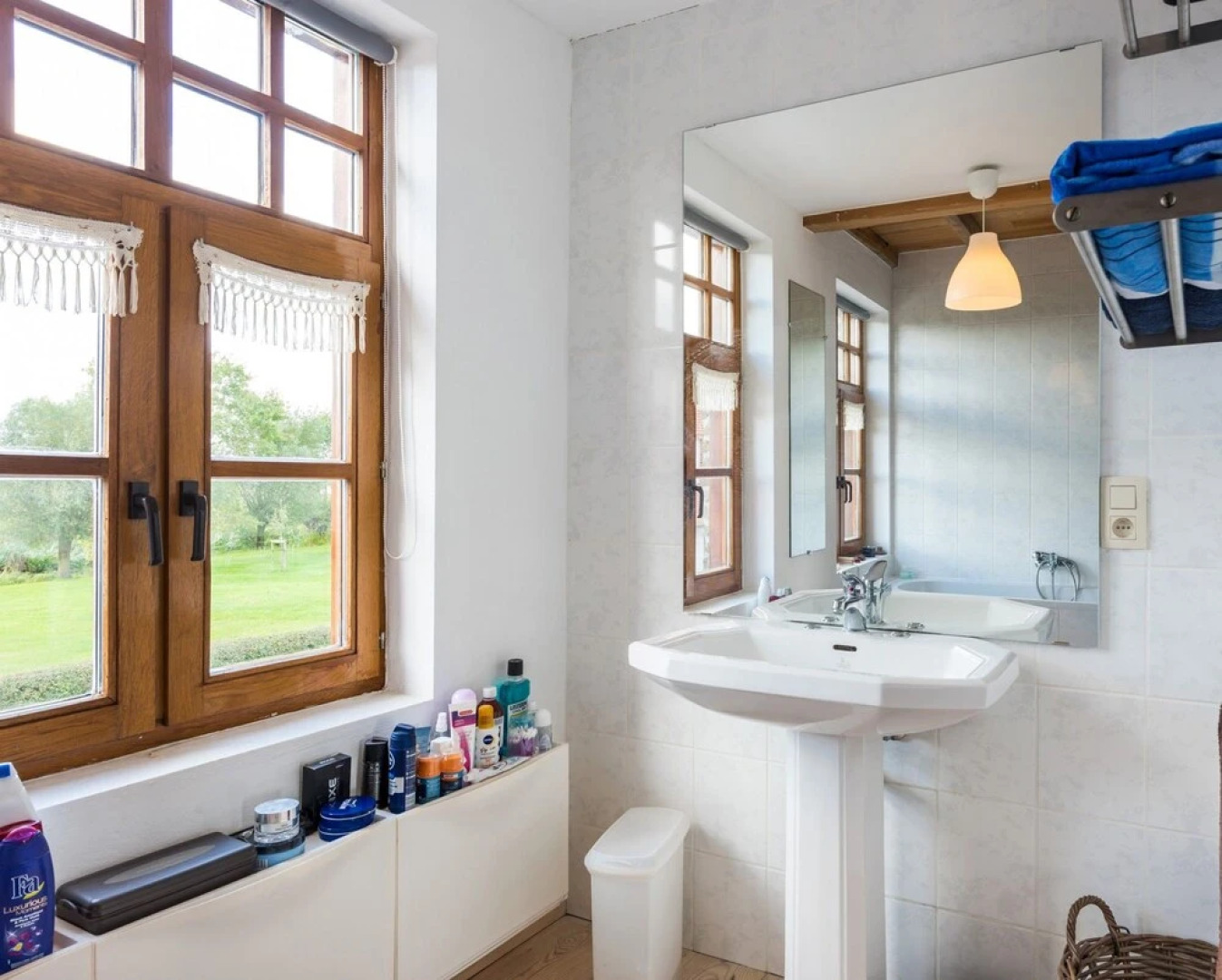 Flanders Fields Cottage Spar