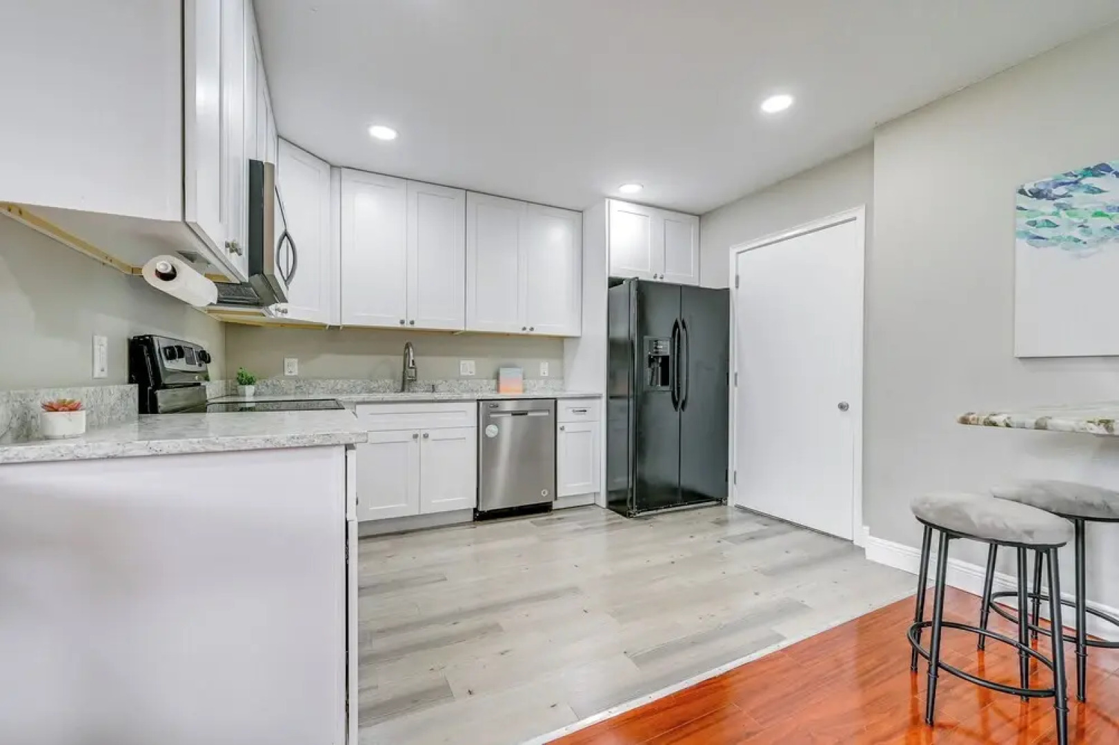 2 Mi to Florida State Fairgrounds: Cozy Studio